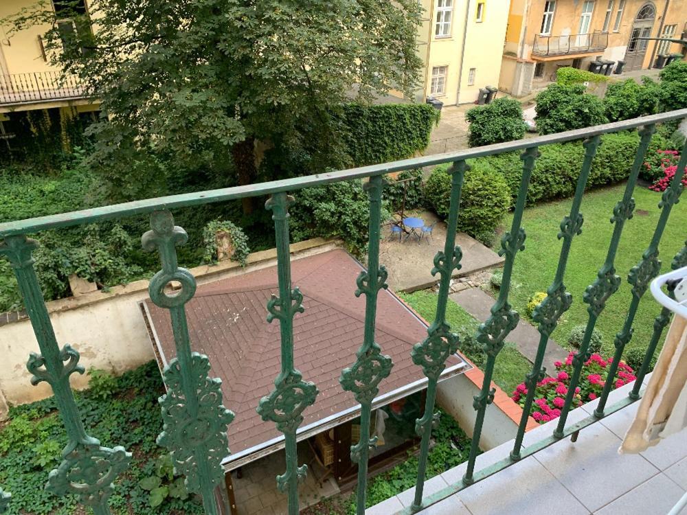 Prague Hotel Apartments エクステリア 写真