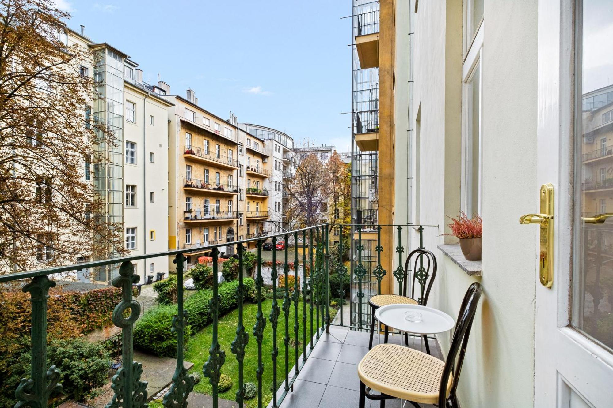 Prague Hotel Apartments エクステリア 写真